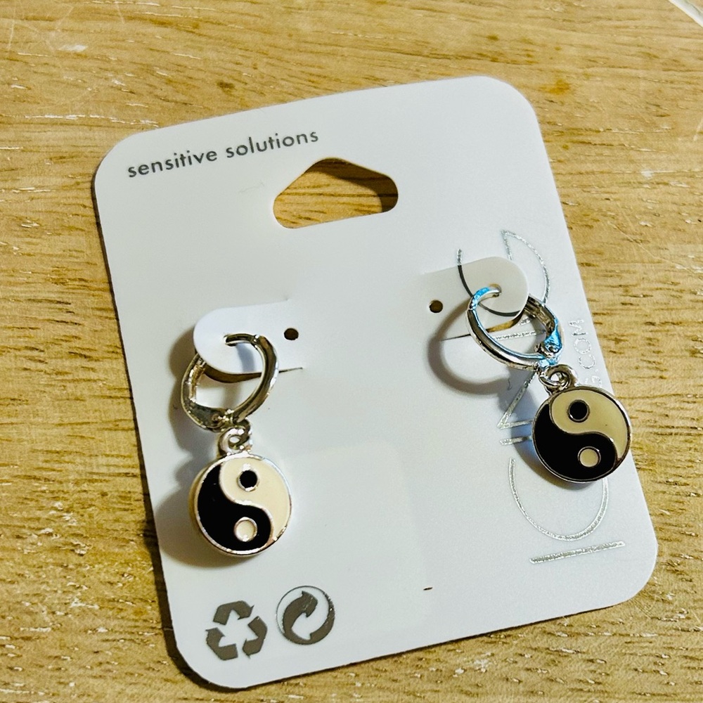 ICING Silver Yin Yang Hoop Earrings - NWT